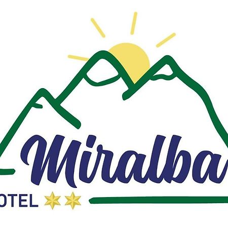 Hotel Miralba Alba de los Cardaños Exterior photo
